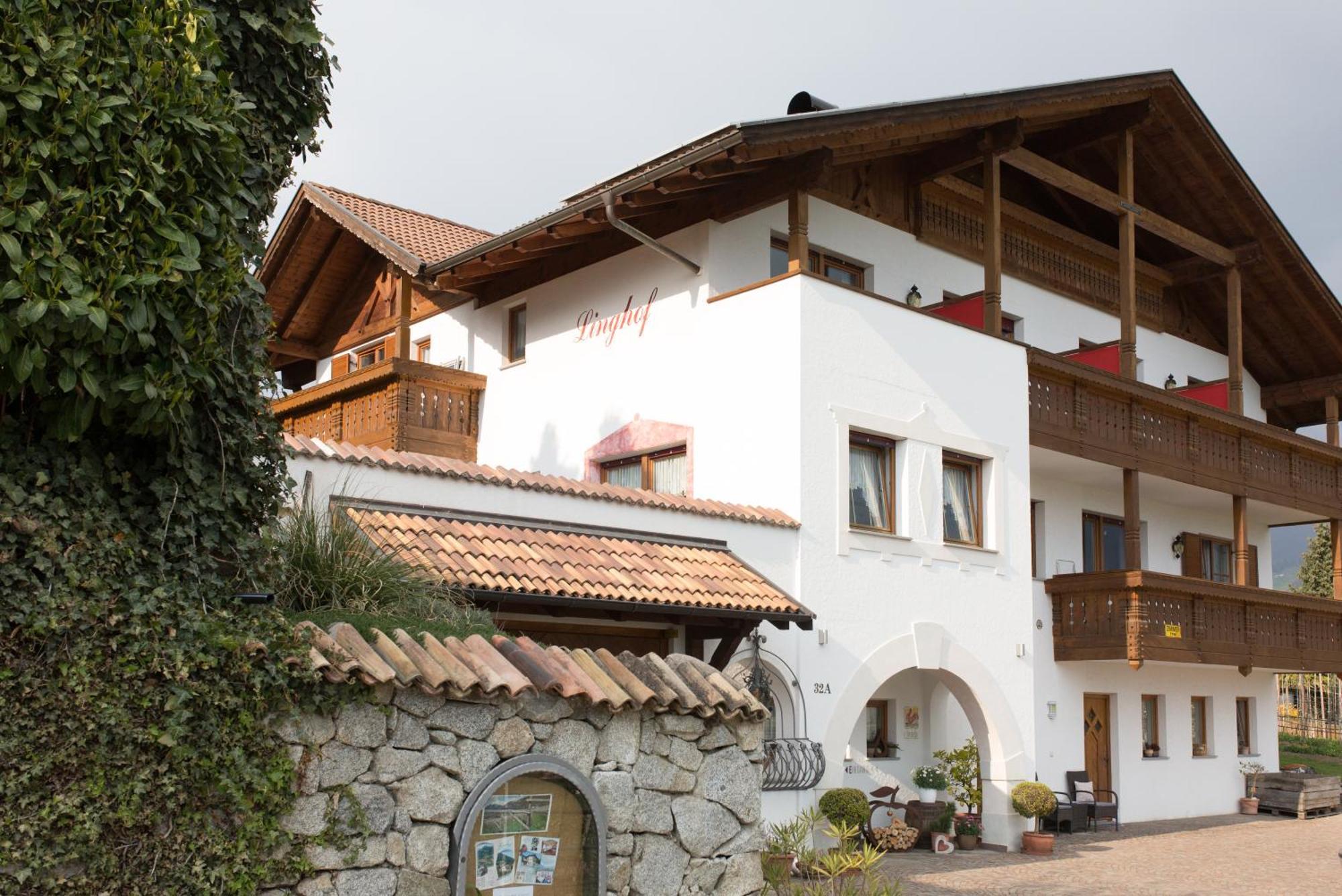 Bed and Breakfast Linghof Dorf Tirol Exterior foto